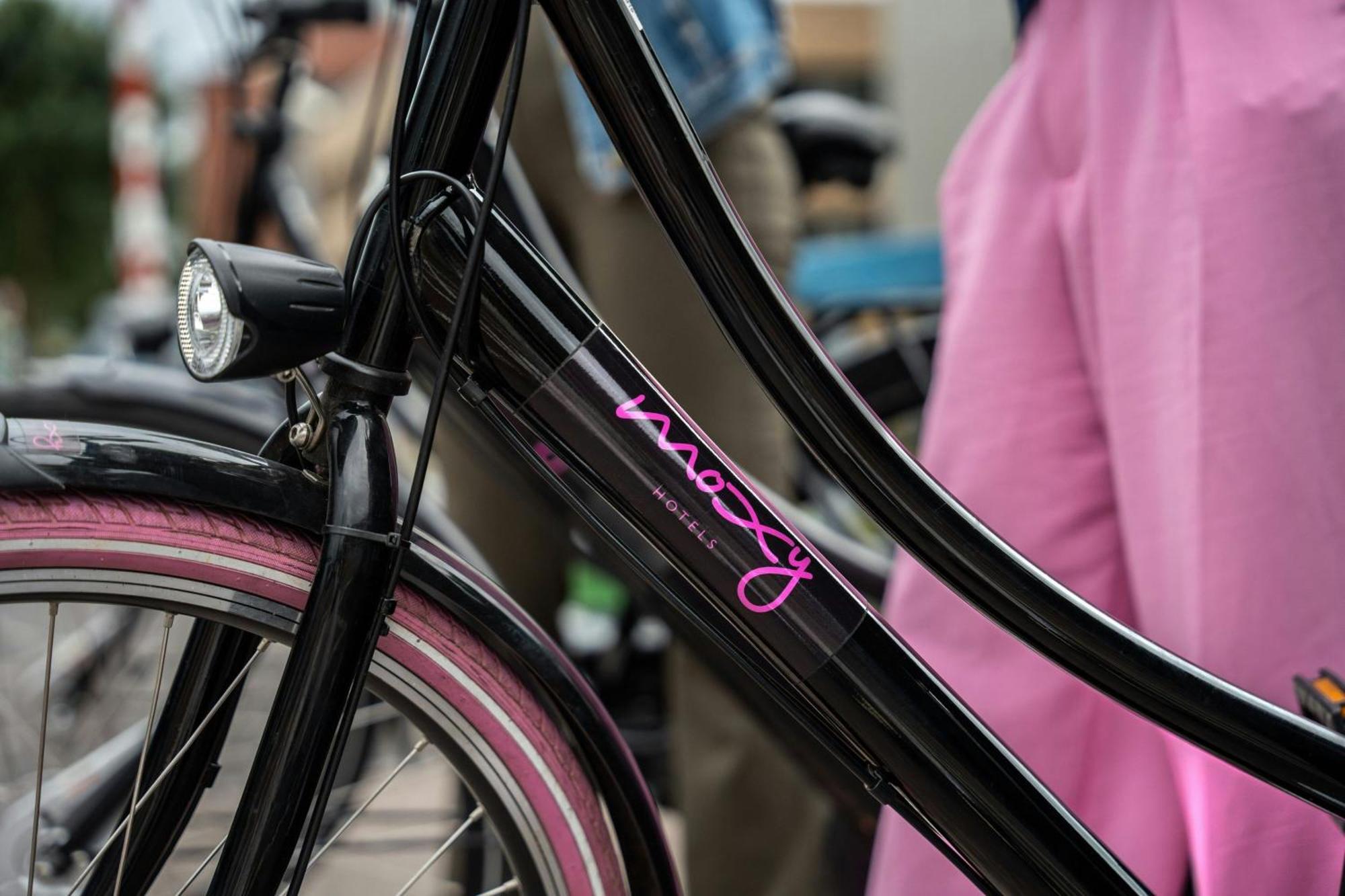 Moxy